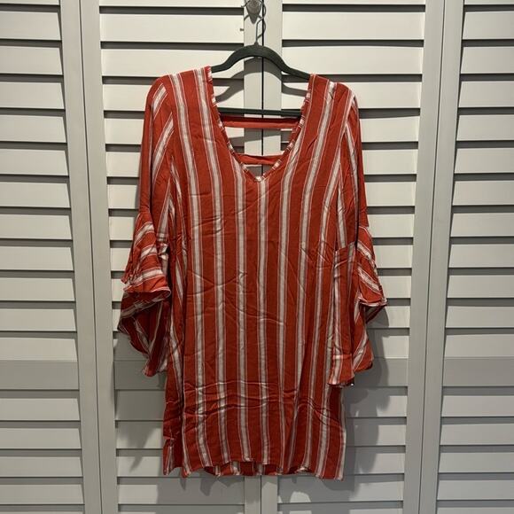 Band of Gypsies Dresses & Skirts - Band of Gypsies NWT Stripes Bell Sleeves Dress in Dusty Coral and Ivory colors.